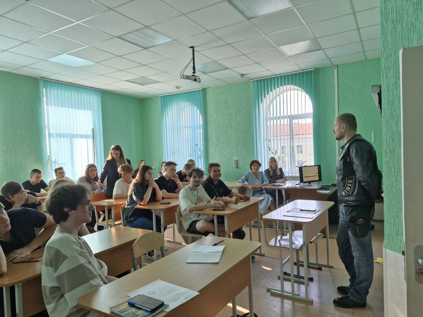 Meetings of graduate students with employers